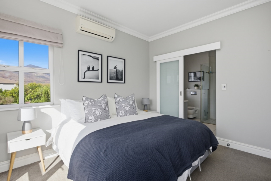 4 Bedroom Property for Sale in Val De Vie Estate Western Cape